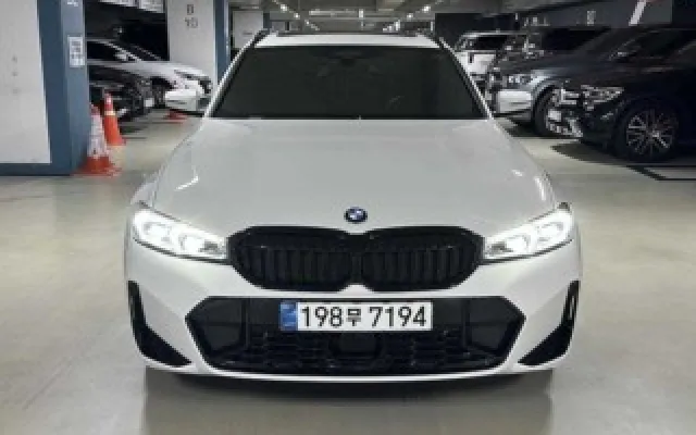 수원중형차 3시리즈 (G20) 320i 투어링 M 스포츠 매물 사진 13 - 2025/04 25,417km