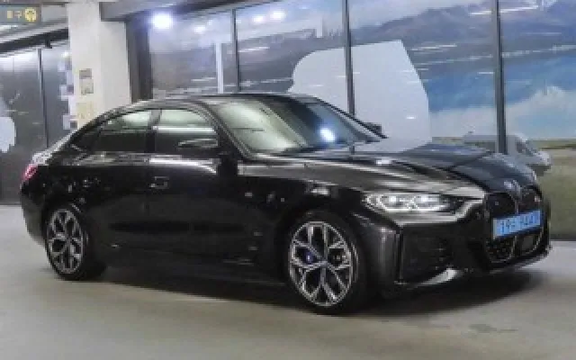 수원중형차 i4 eDrive 40 매물 사진 17 - 2022/06 16,491km