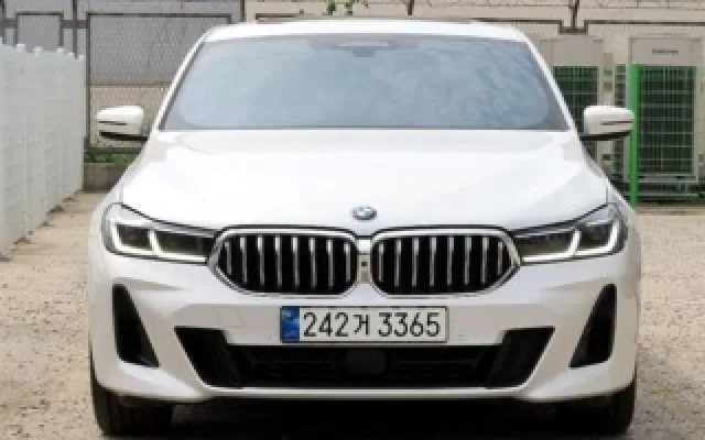 수원중형차 6시리즈 GT (G32) 630i xDrive M 스포츠 매물 사진 17 - 2023/08 61,910km